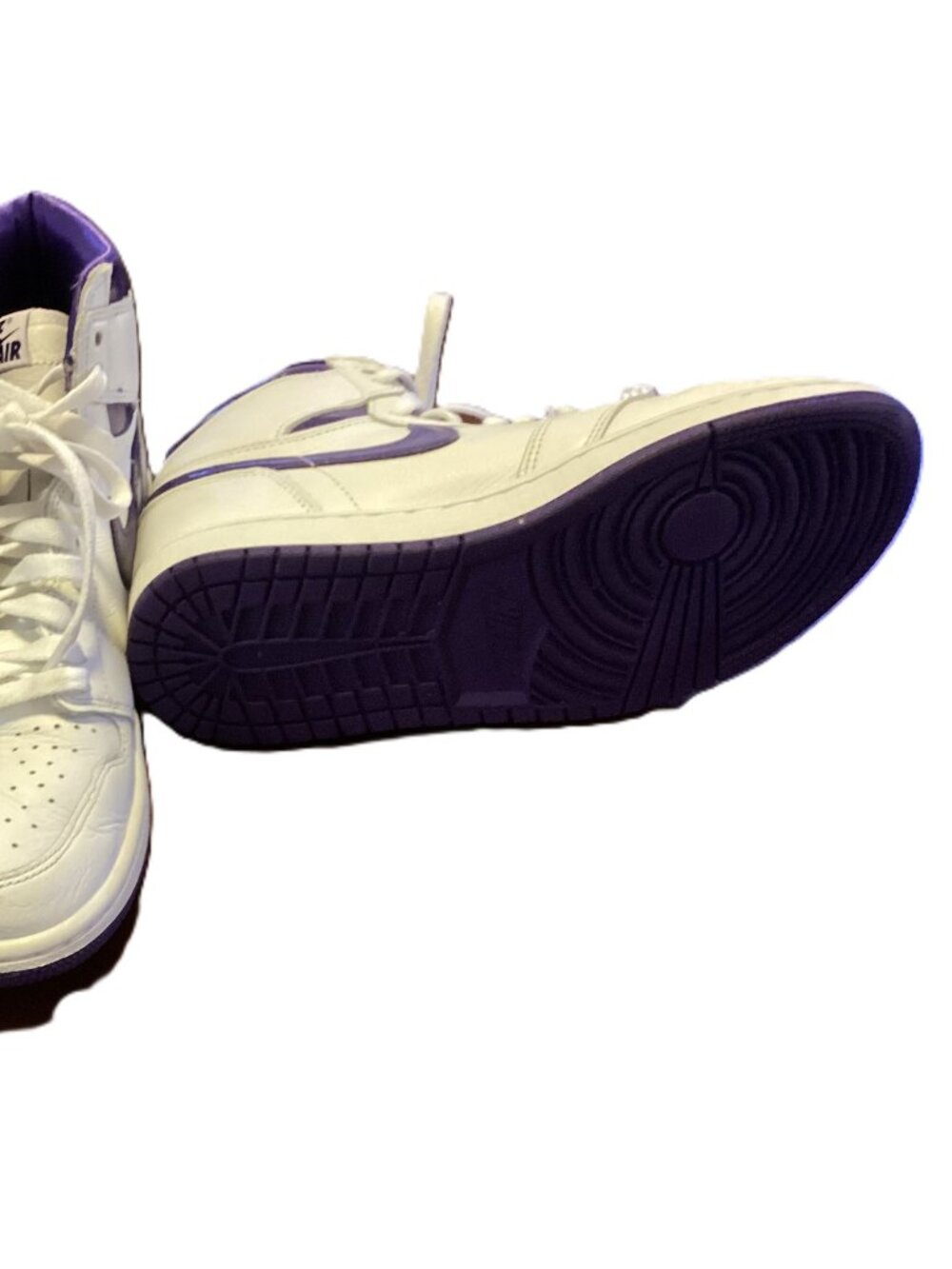 Nike Air Jordan 1 Retro High Court Purple Sneaker Size 9 - Picture 4 of 5